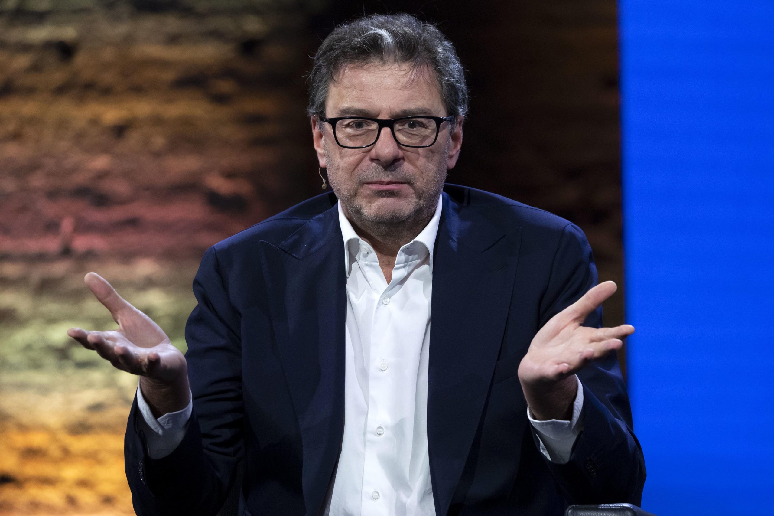 L’FMI rivede la crescita globale al ribasso. Colpa delle tensioni internazionali