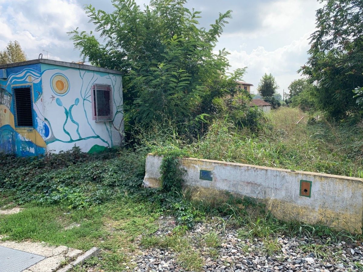 Galleria foto 'Chiaravalle, così  muore un borgo  milanese' - foto 2