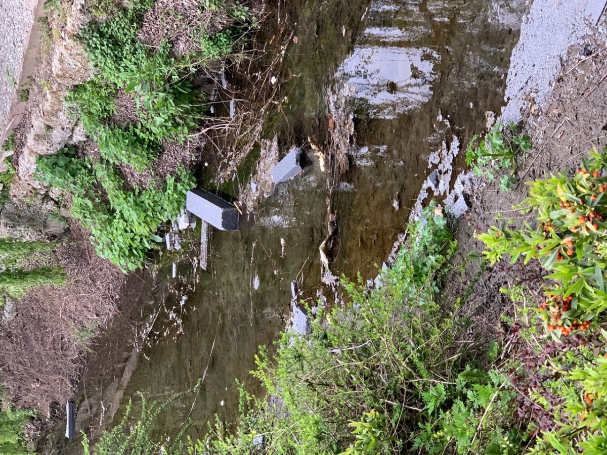 Galleria foto 'Chiaravalle, così  muore un borgo  milanese' - foto 3