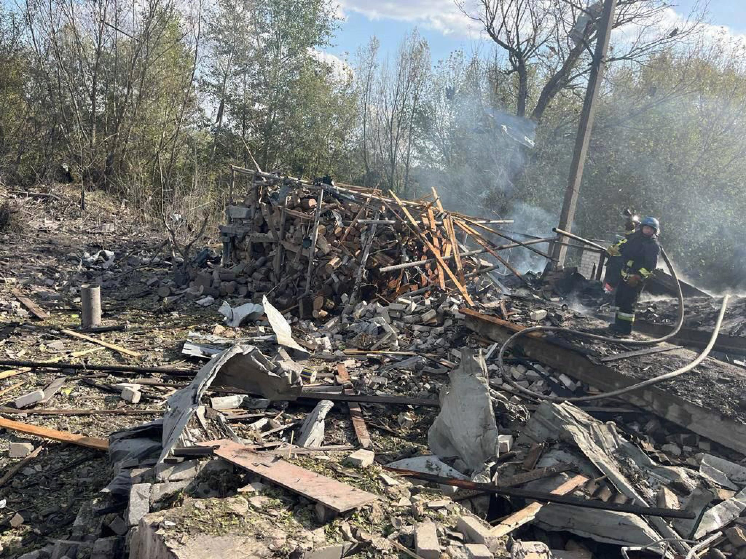 Missili russi su supermercato a Kupiansk; 49 morti Missili russi su supermercato a Kupiansk; 49 morti