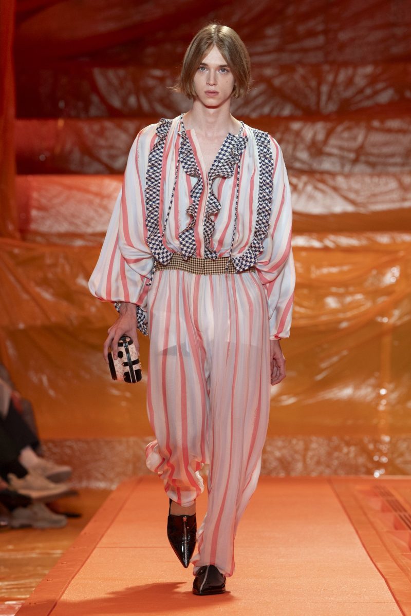 Louis Vuitton, tra seduzione e romanticismo contemporaneo Louis Vuitton, tra seduzione e romanticismo contemporaneo
