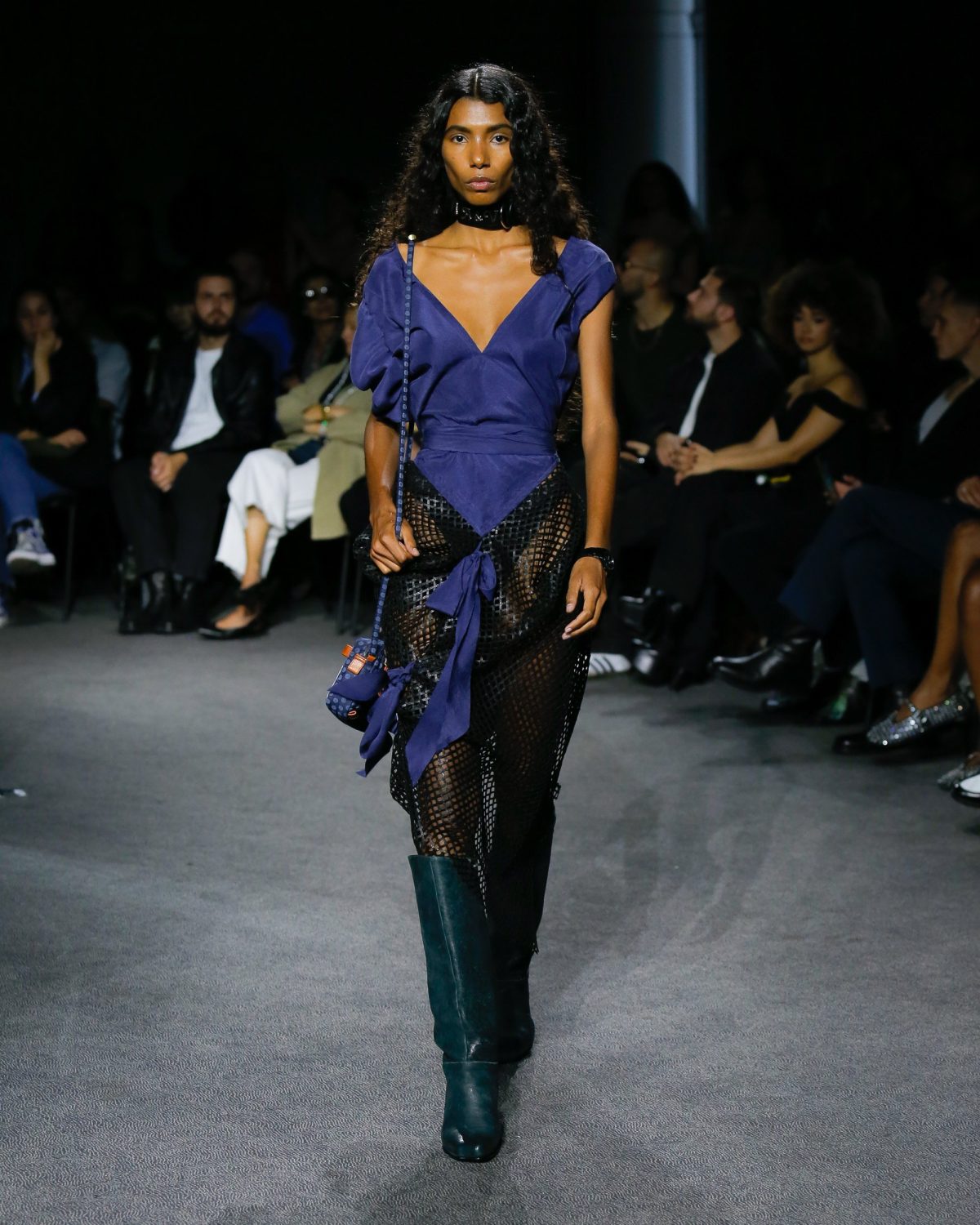 Galleria foto 'Kronthaler omaggia Madame Westwood e Sarah Burton dice addio a McQueen' - foto 10