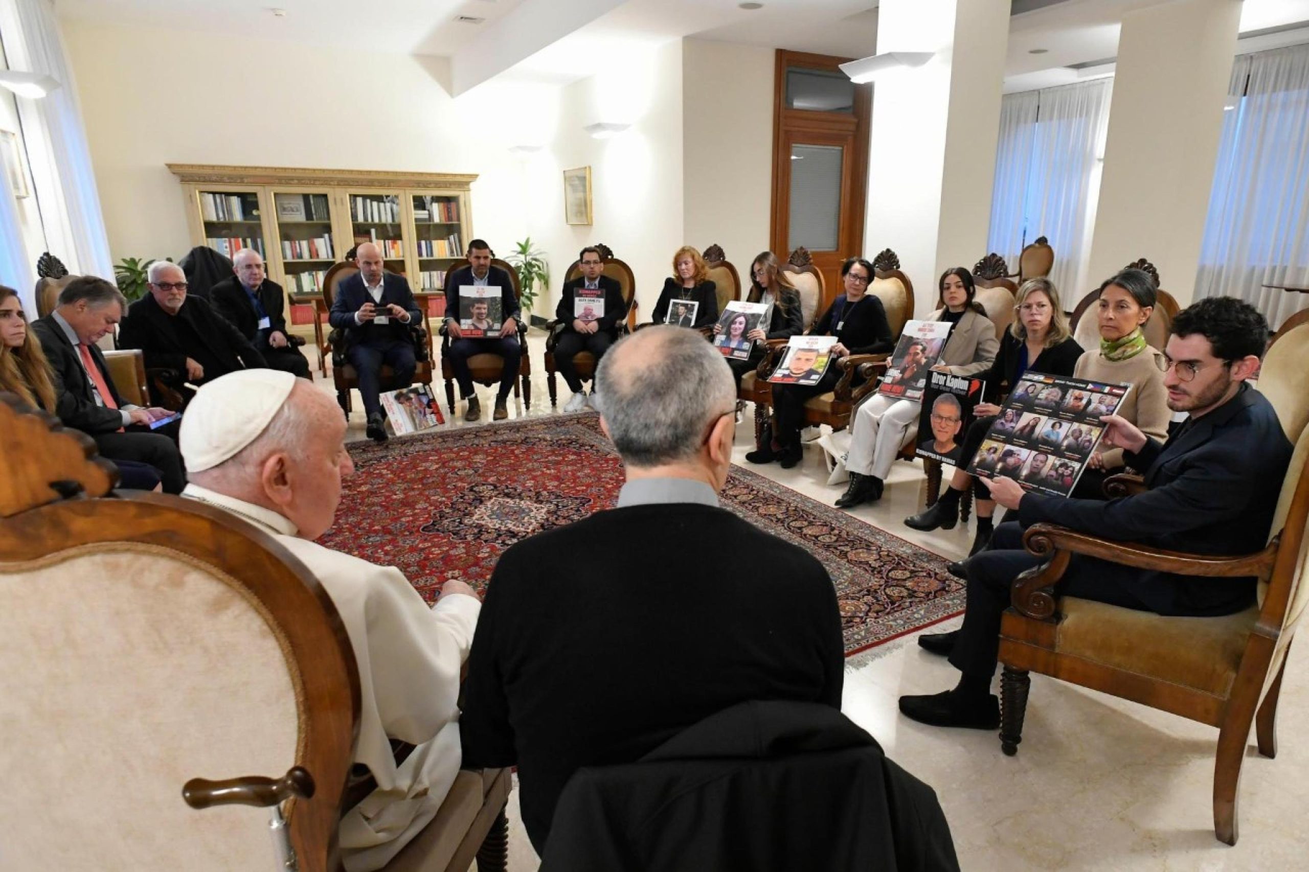 Il Papa e i rapporti (tesi) con la comunità ebraica e (buoni) con i palestinesi