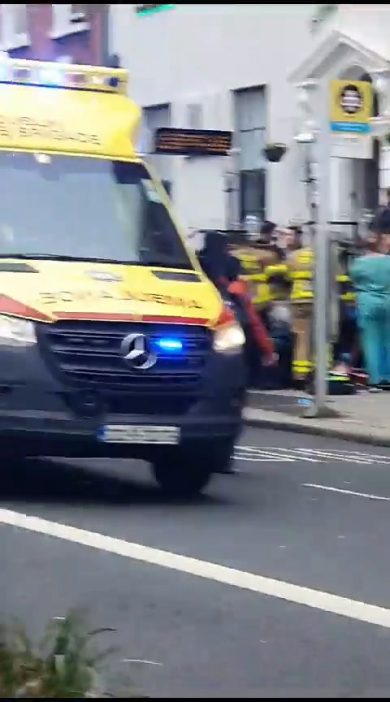 Dublino: 5 persone accoltellate tra cui 3 bambini | video