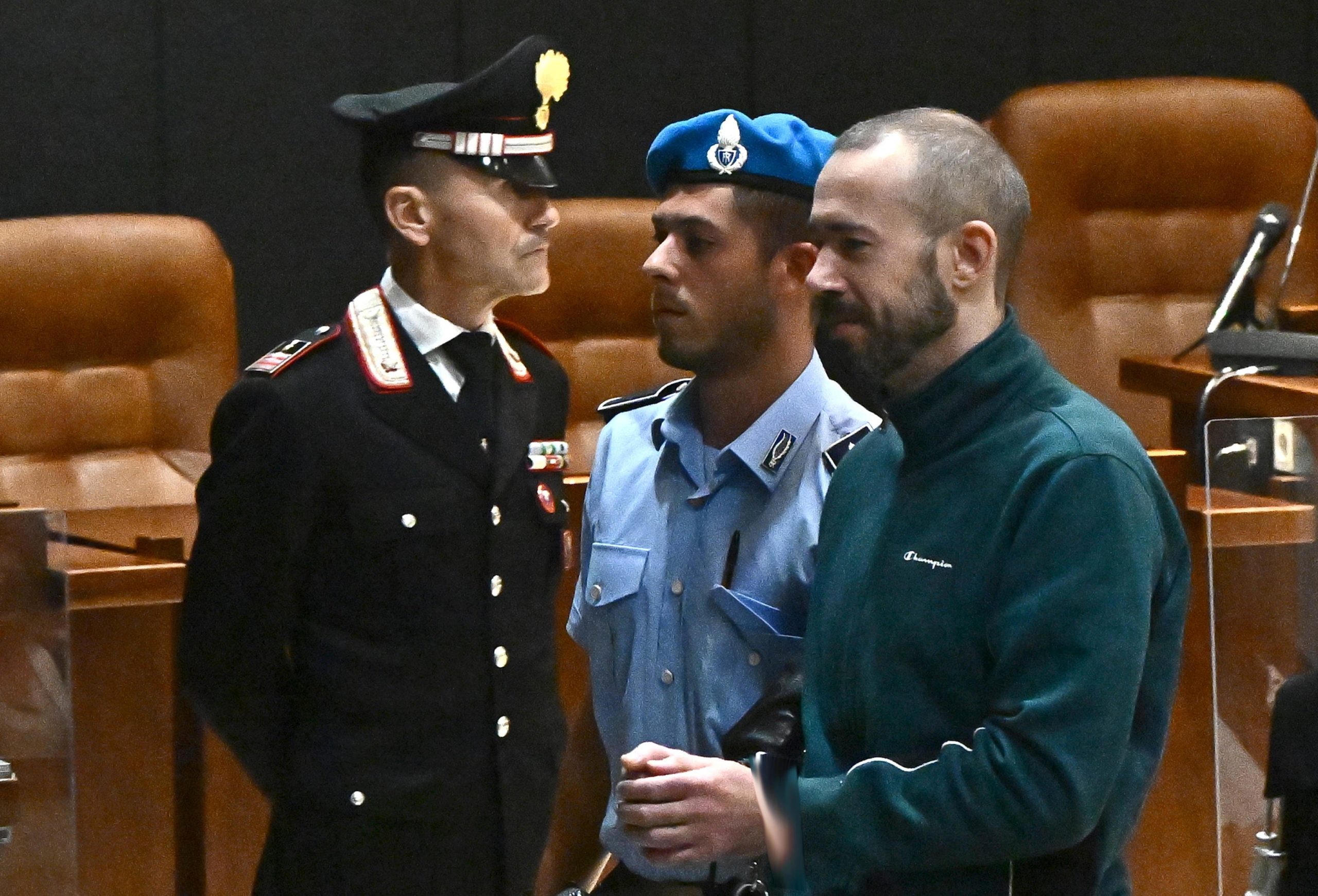 Massacrato di botte da due detenuti: grave Scagni che uccise la sorella