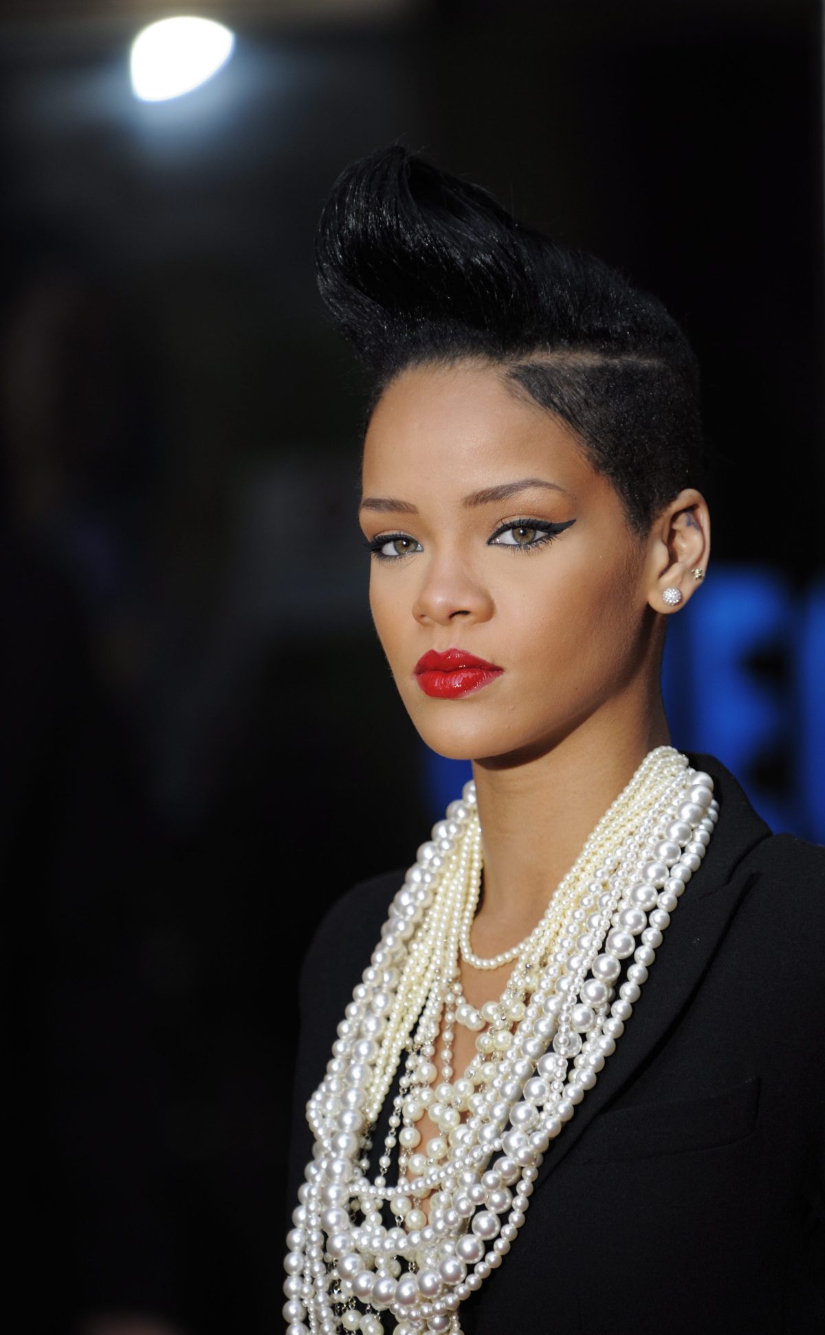 Galleria foto 'Rihanna e tutti i suoi hair look' - foto 8