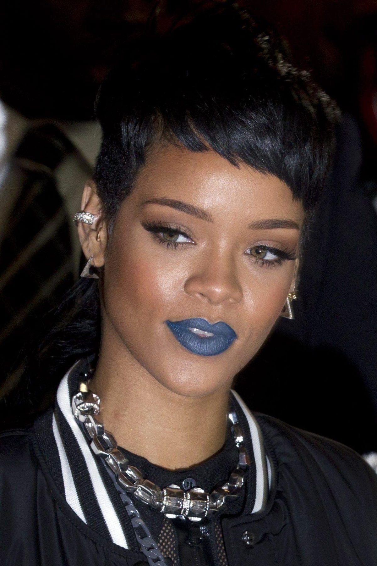 Galleria foto 'Rihanna e tutti i suoi hair look' - foto 4