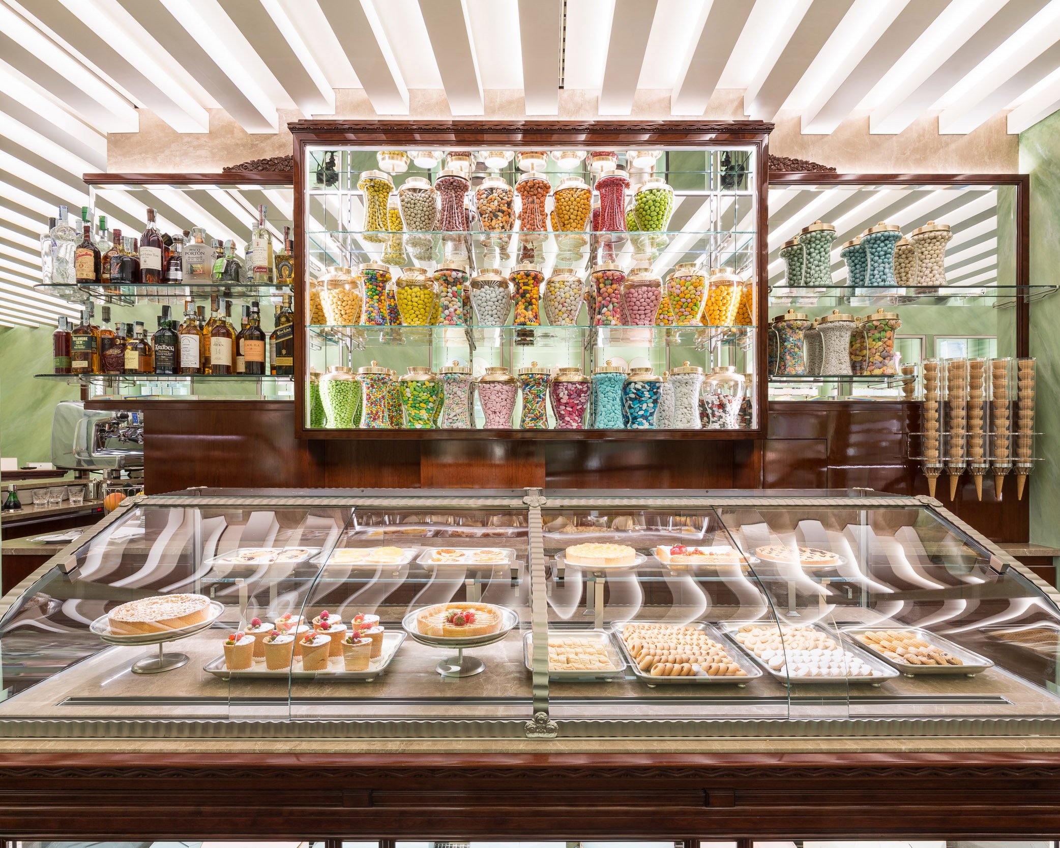 Pasticcerie storiche, la loro nuova vita, di padre… in fondo