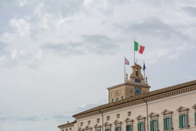 L’anomalia  presidenziale  italiana