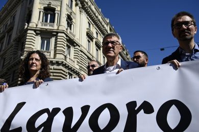 Il disco rotto della Cgil e dello sciopero ad ogni manovra «di destra»