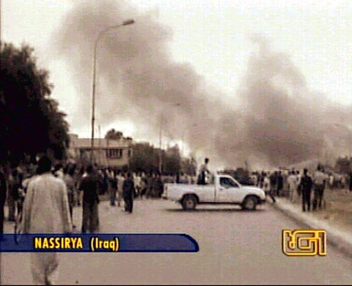 Galleria foto '12 novembre 2003, attentato alla base dei Carabinieri di Nassiriya | foto' - foto 2
