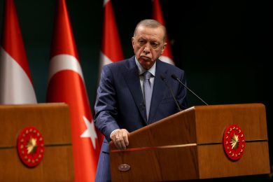 Erdogan, il presidente che vuole 
farsi califfo