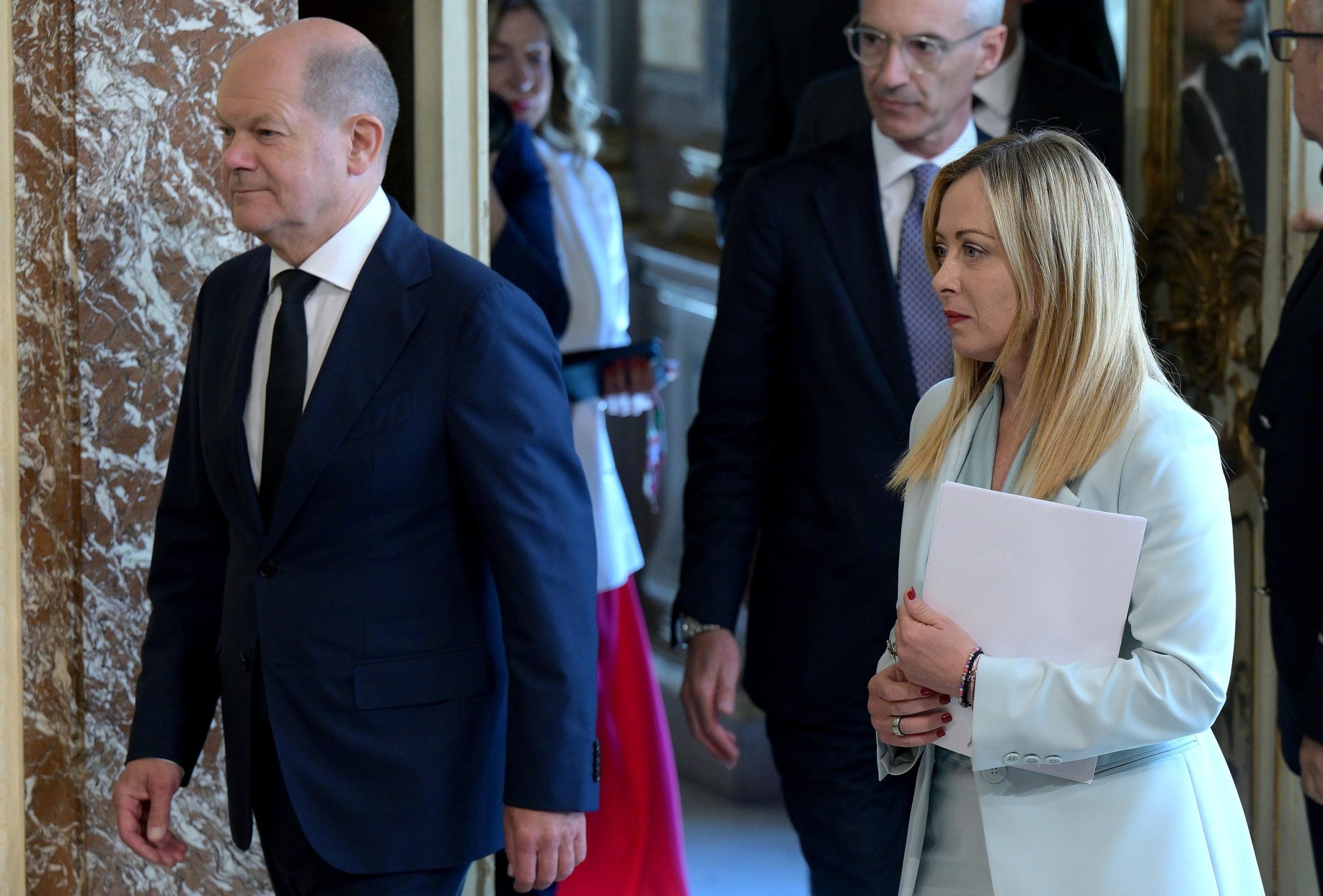 Sull’accordo Italia-Albania Scholz si schiera con la Meloni e condanna «l’accoglienza» e l’Europa