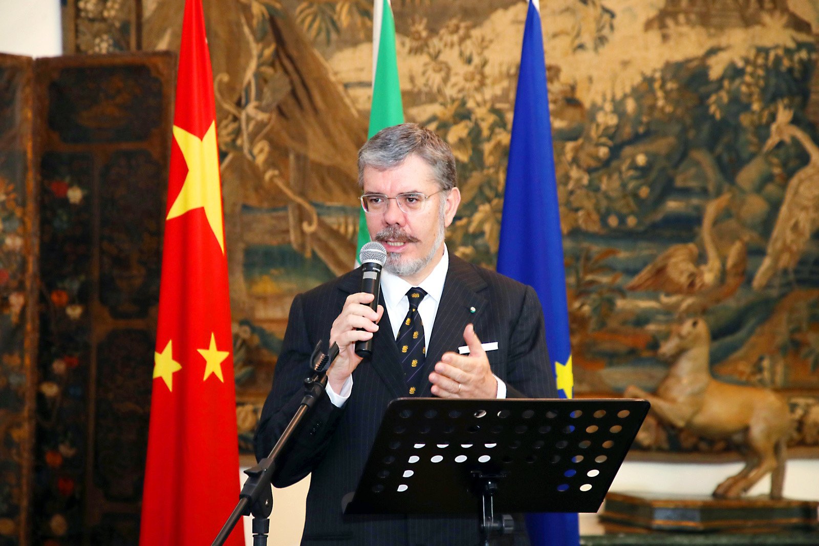 Intervista esclusiva all’Ambasciatore d’Italia in Cina, Massimo Ambrosetti