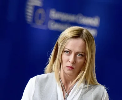 Alla Meloni scappa la verità: «La guerra ucraina deve finire»