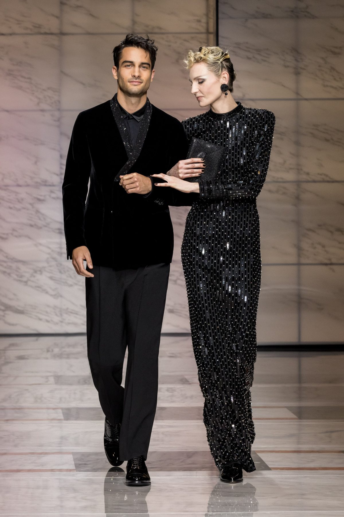 Galleria foto 'I suggerimenti dalle passerelle per il look di Capodanno 2023' - foto 2