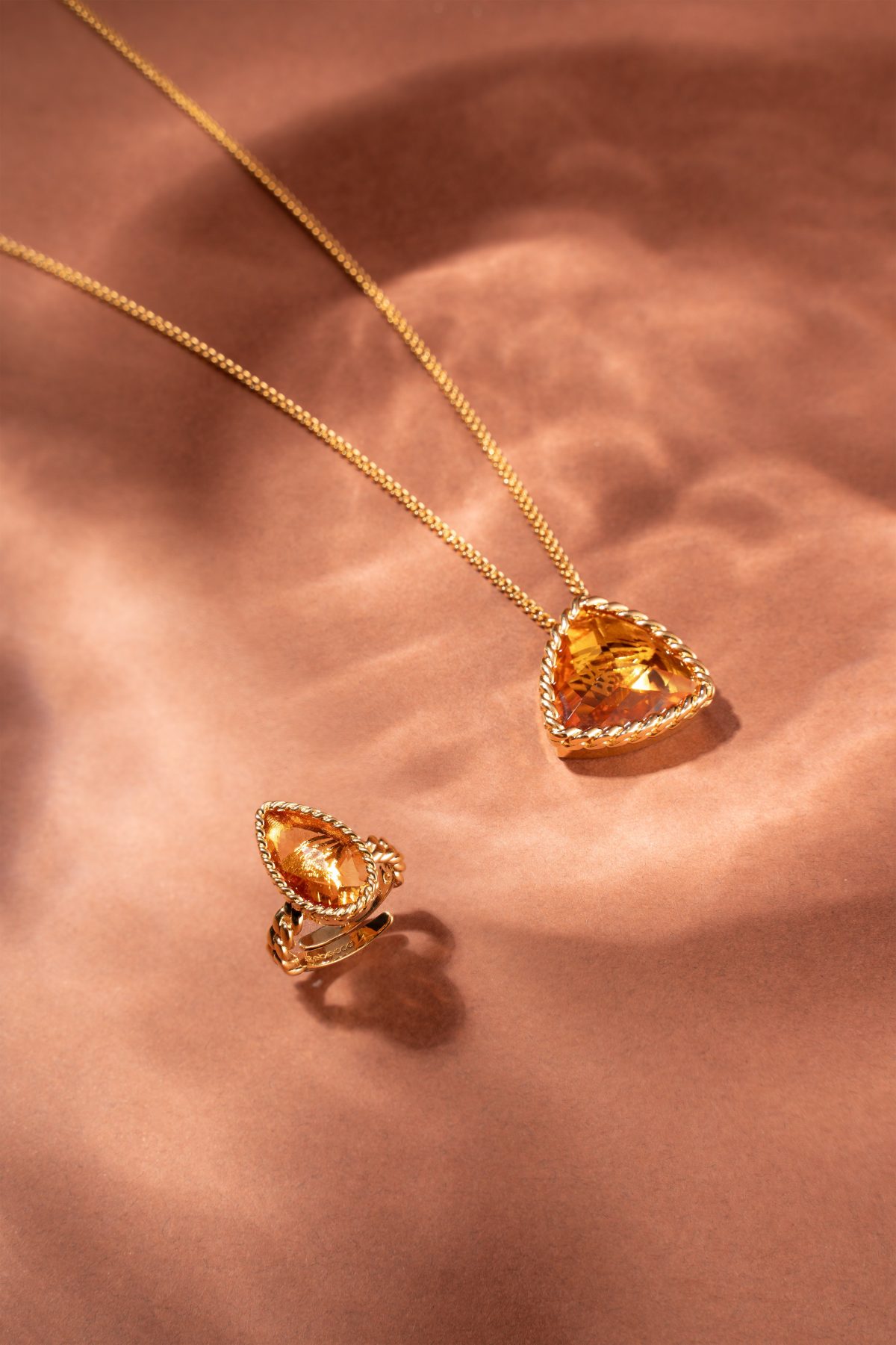 Galleria foto 'Rebecca: «I nostri gioielli rivelano la bellezza intrinseca di ogni donna»' - foto 4