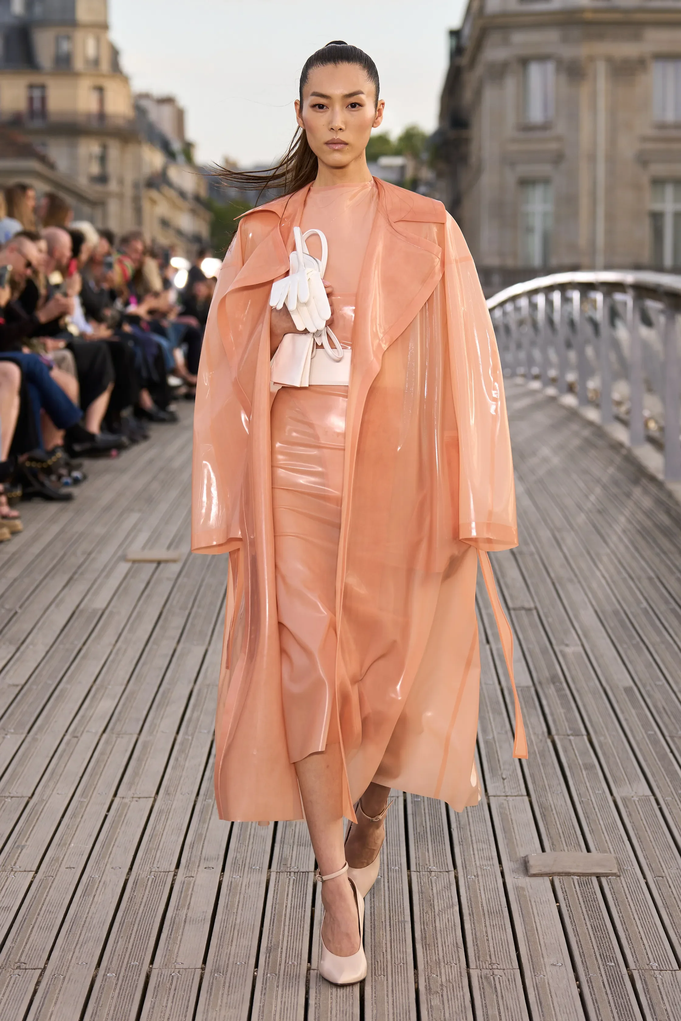 Peach Fuzz, il Pantone del 2024 Peach Fuzz, il Pantone del 2024