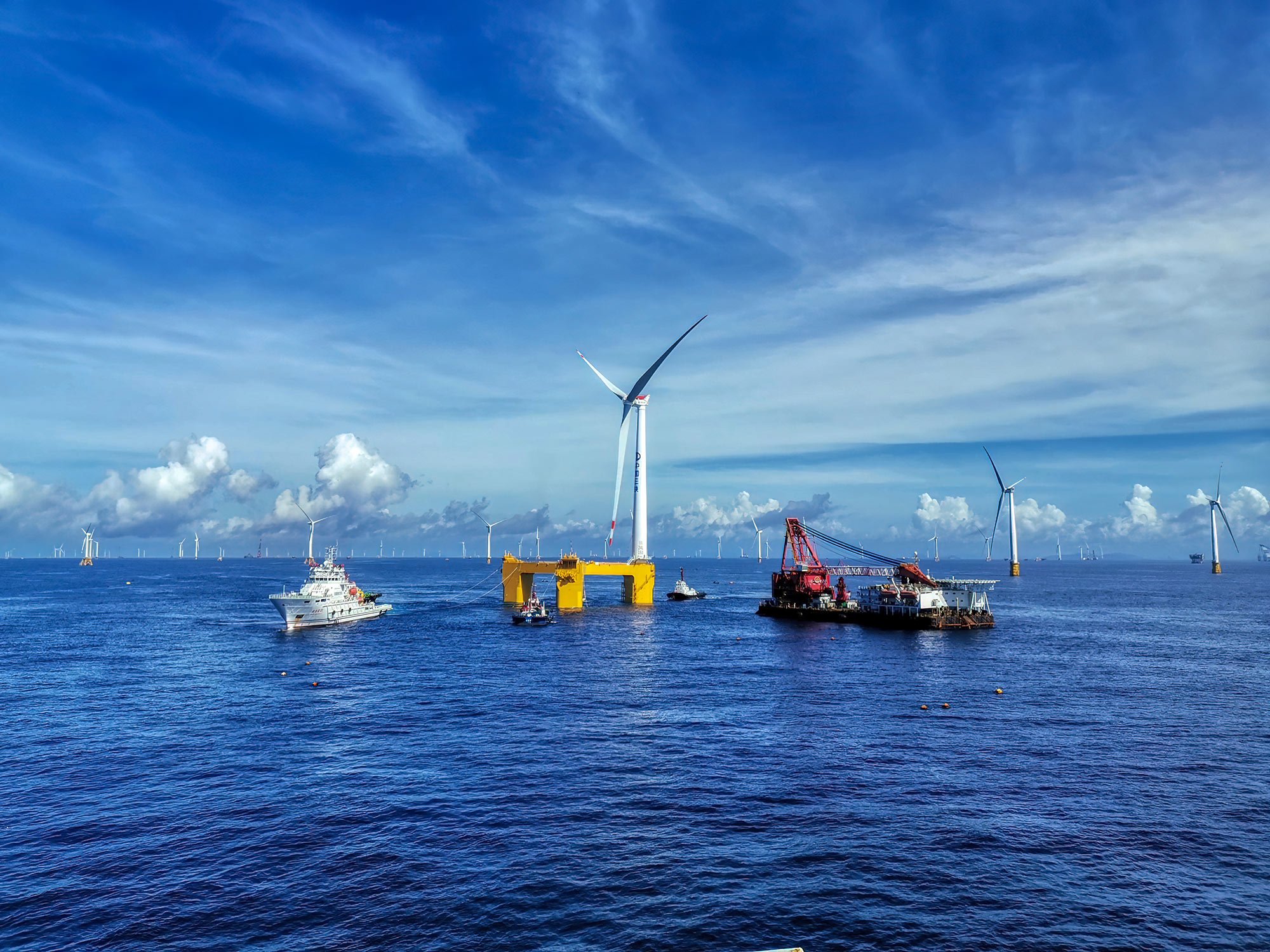 Le grandi aziende italiane si aprono al mercato delle infrastrutture subacquee Le grandi aziende italiane si aprono al mercato delle infrastrutture subacquee