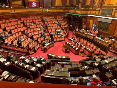 Manovra: opposizioni abbandonano i lavori