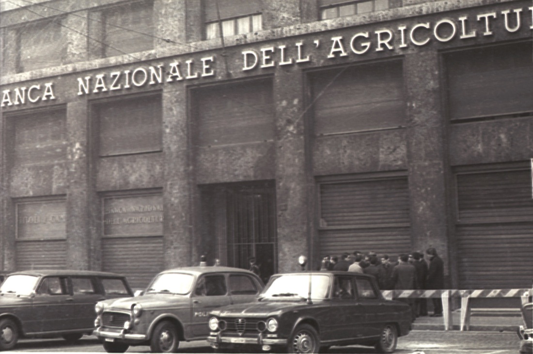 Piazza Fontana, 54 anni fa la strage Piazza Fontana, 54 anni fa la strage