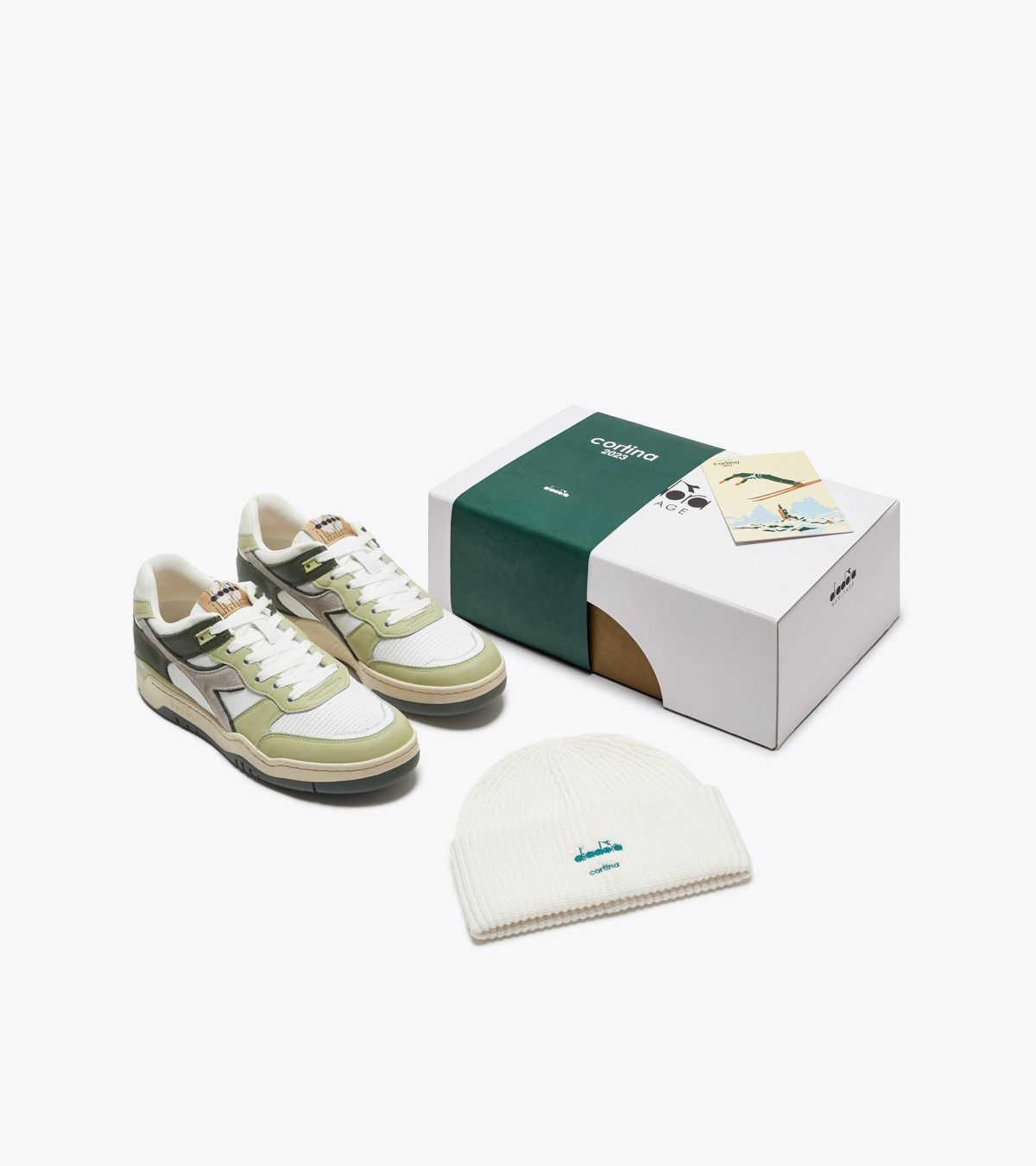 Galleria foto 'Natale 2023: regali alla moda per lui' - foto 40