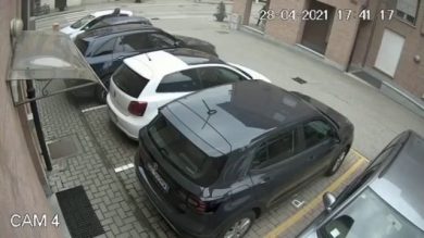 Il video della rapina nella gioielleria di Mario Roggero, a Grinzane Cavour