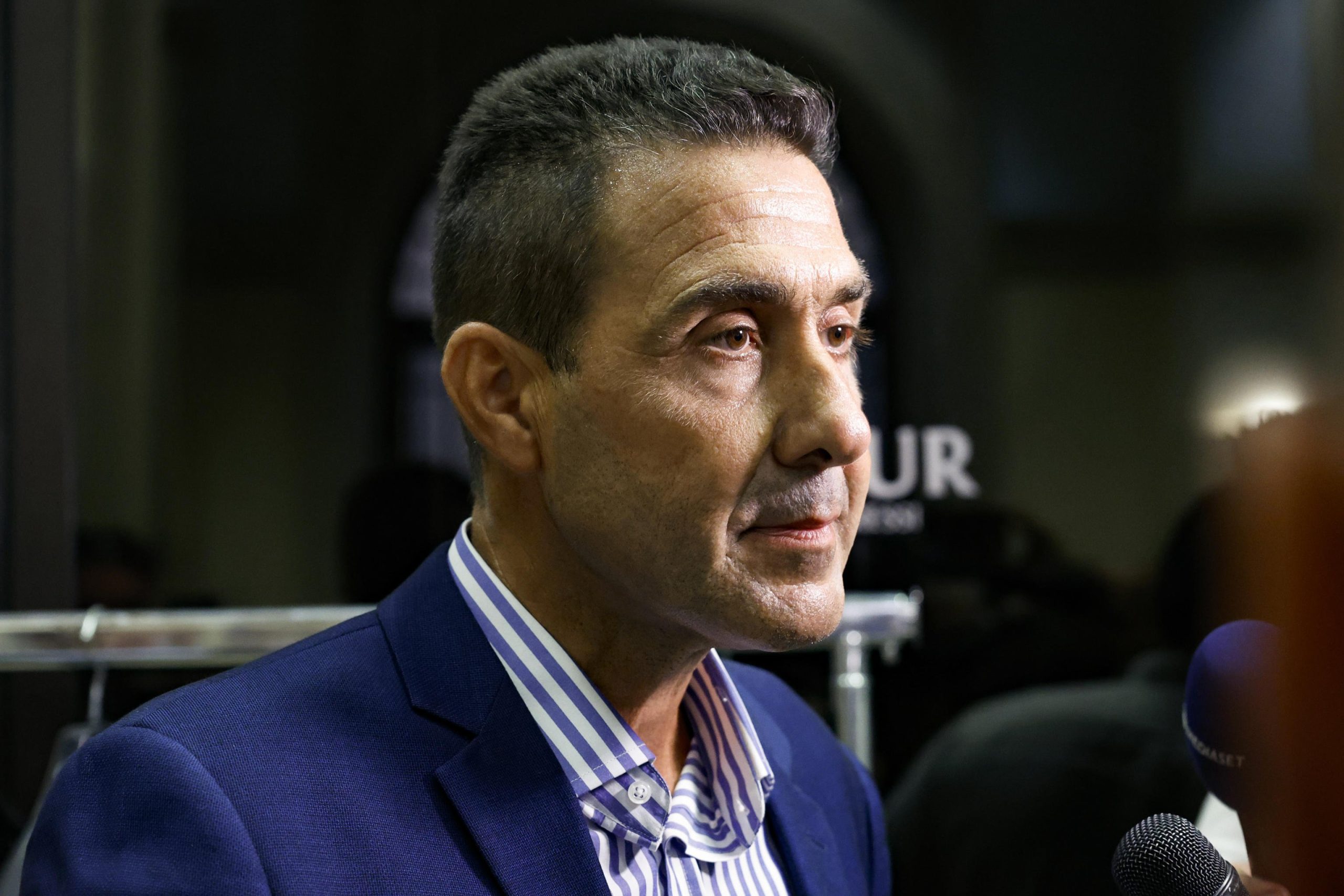 Vannacci «promosso» per competenza e sotto indagine per il suo libro