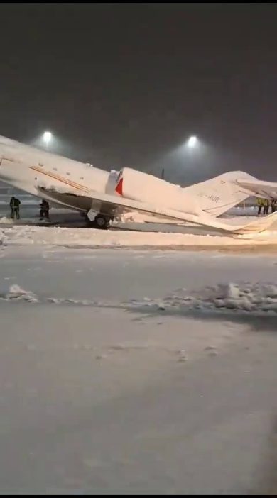 Monaco: le forti nevicate paralizzano l’aeroporto | video