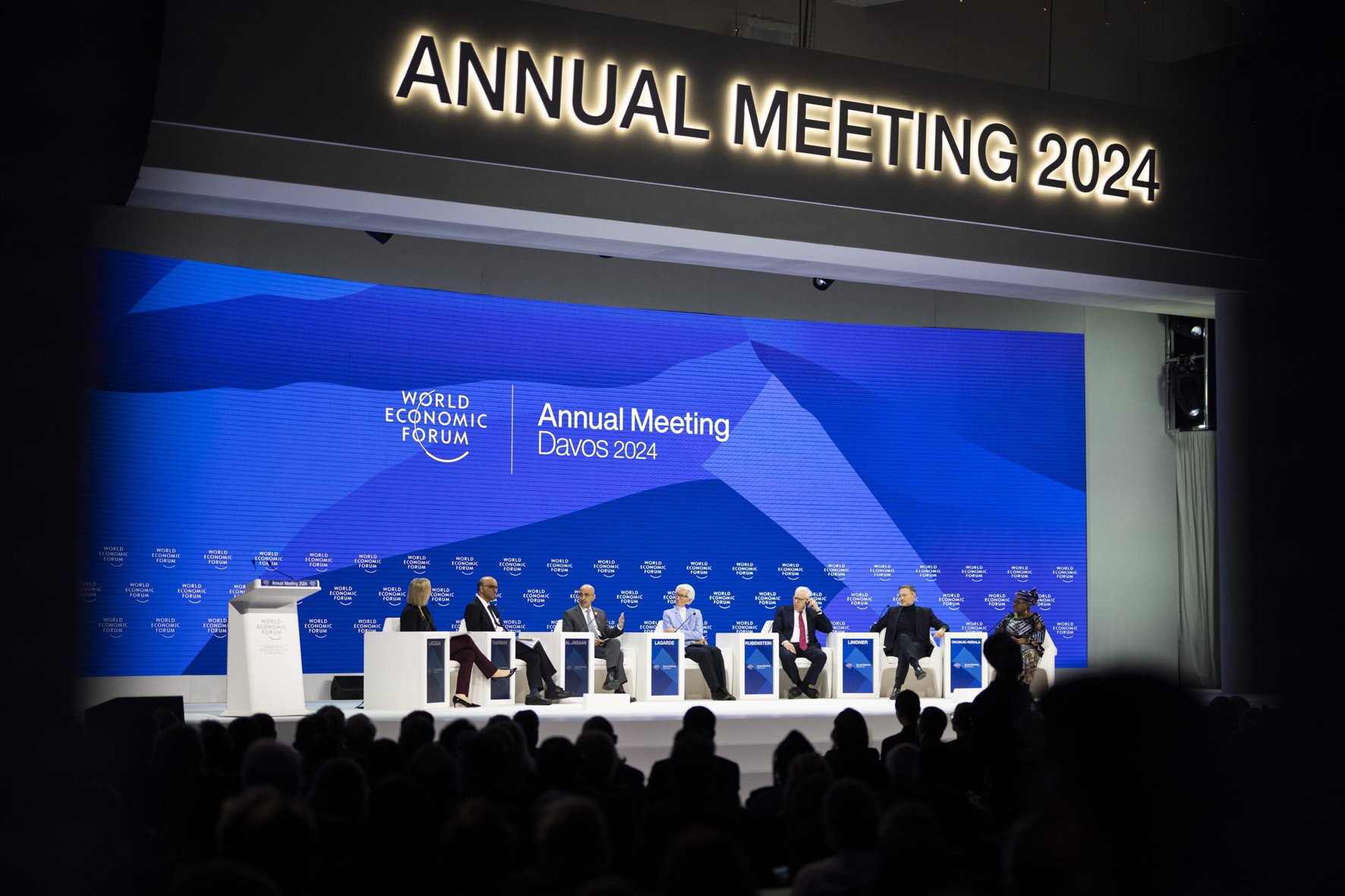 Nel club di Davos cresce la voglia di Reaganismo