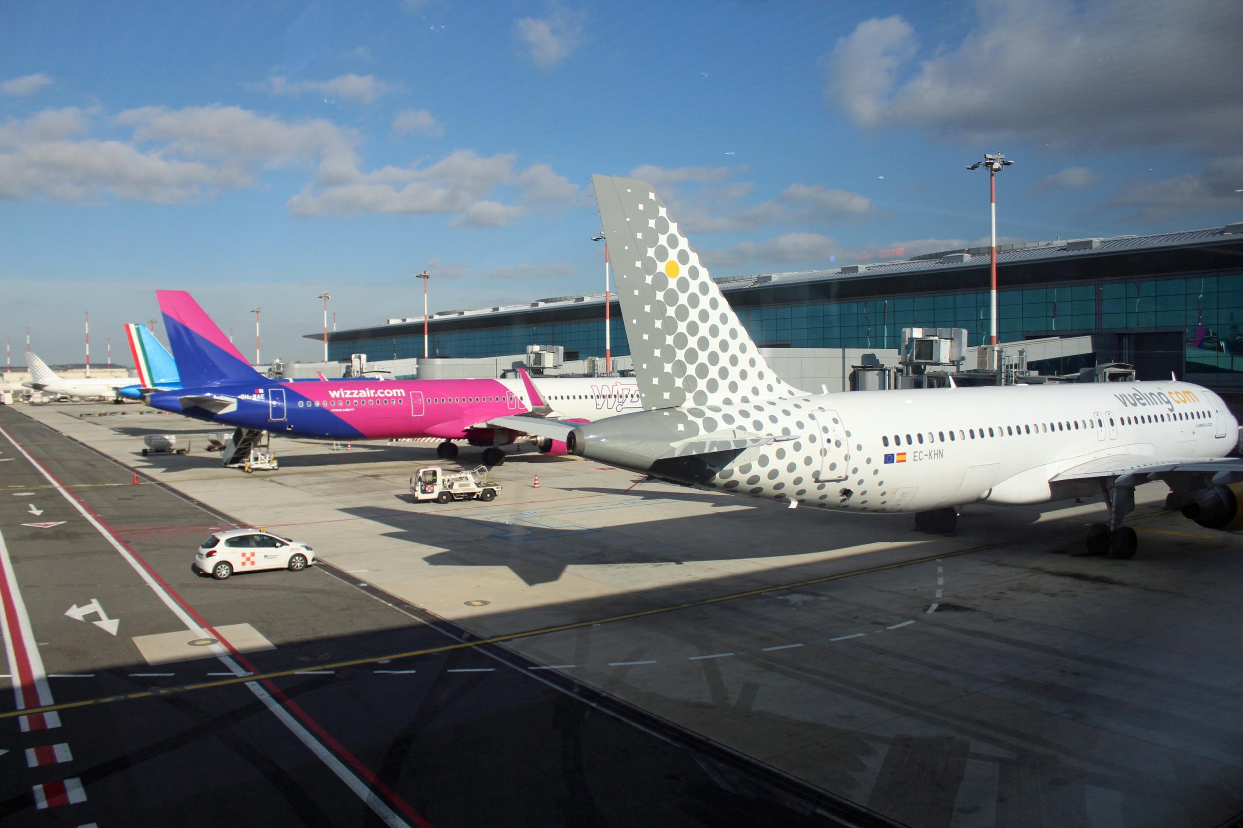 Aeroporti in Italia, nel 2023 record di passeggeri: 197 milioni Aeroporti in Italia, nel 2023 record di passeggeri: 197 milioni