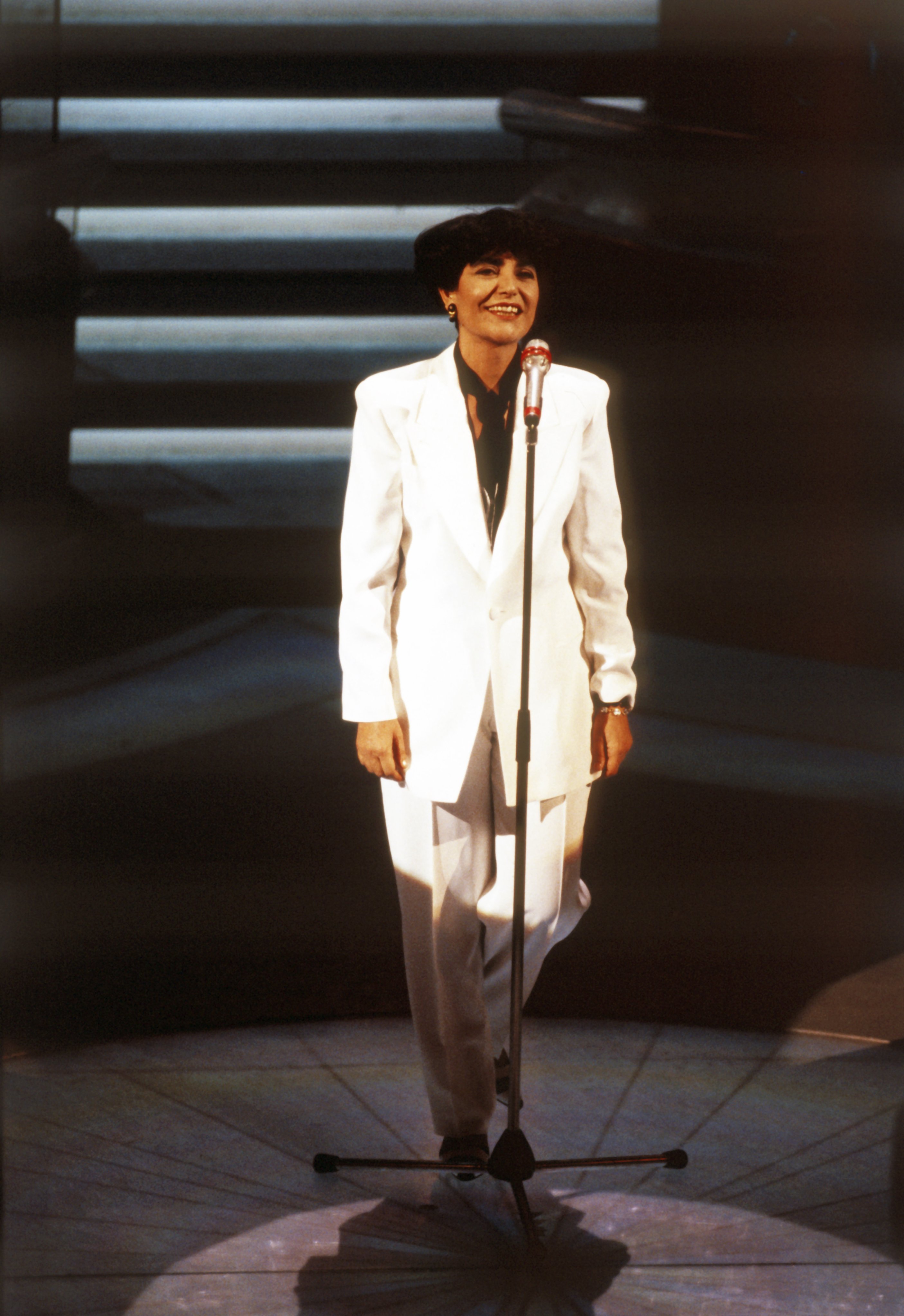 Sanremo: la storia del Festival raccontata attraverso dieci outfit iconici