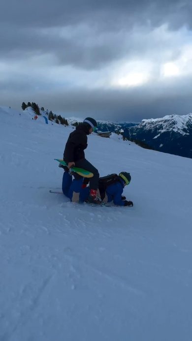 “Commendatore… sto sciando ma dica pure”