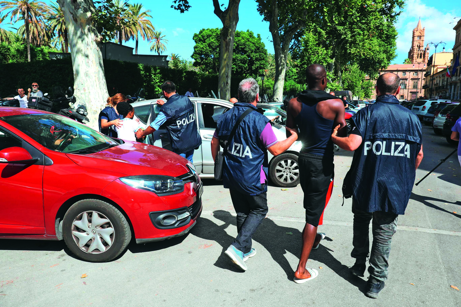 La mafia si moltiplica e diventa multietnica La mafia si moltiplica e diventa multietnica