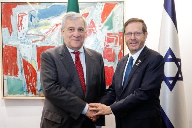 Tajani a Gerusalemme: “Sosteniamo con forza le azioni del governo israeliano”