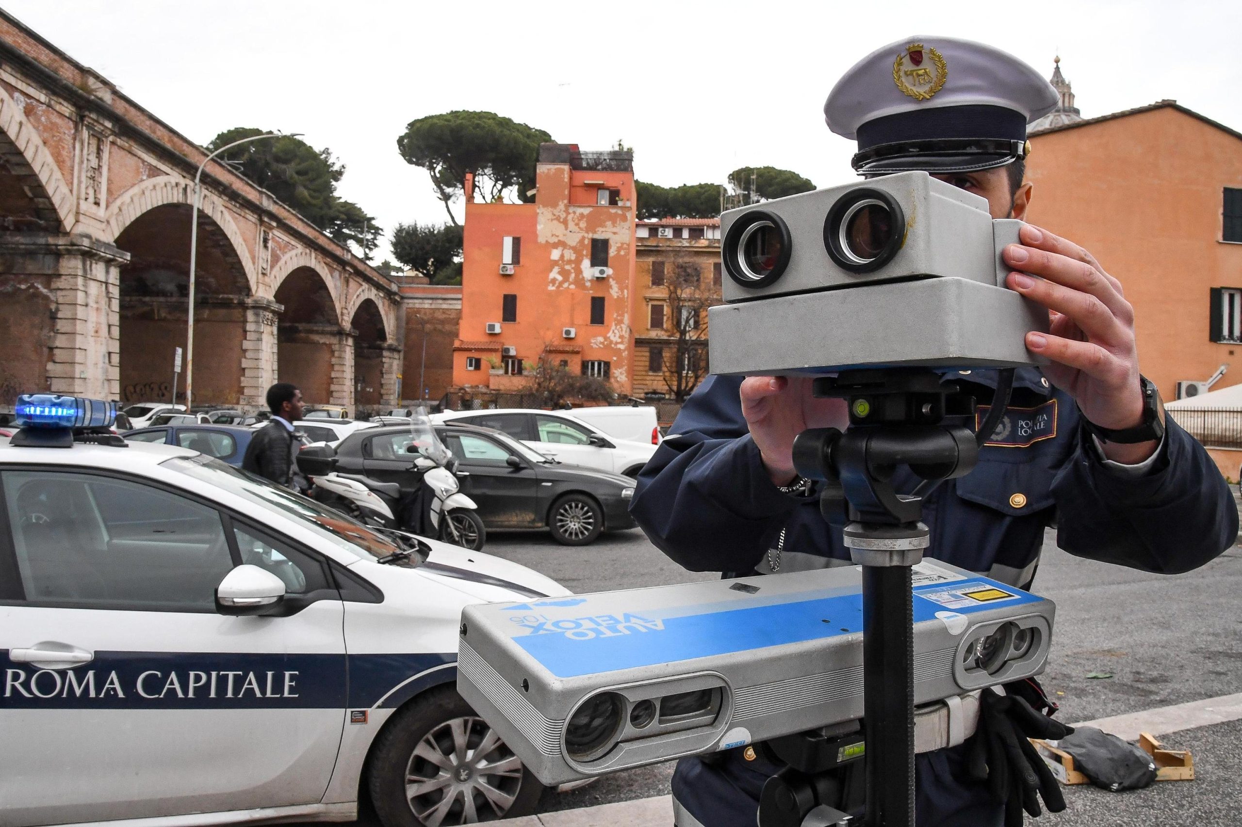 Autovelox: i numeri delle multe fatte e dei soldi incassati