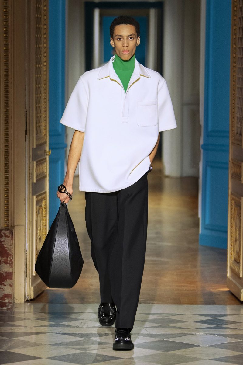 Paris Fashion Week: azzurro Valentino Paris Fashion Week: azzurro Valentino