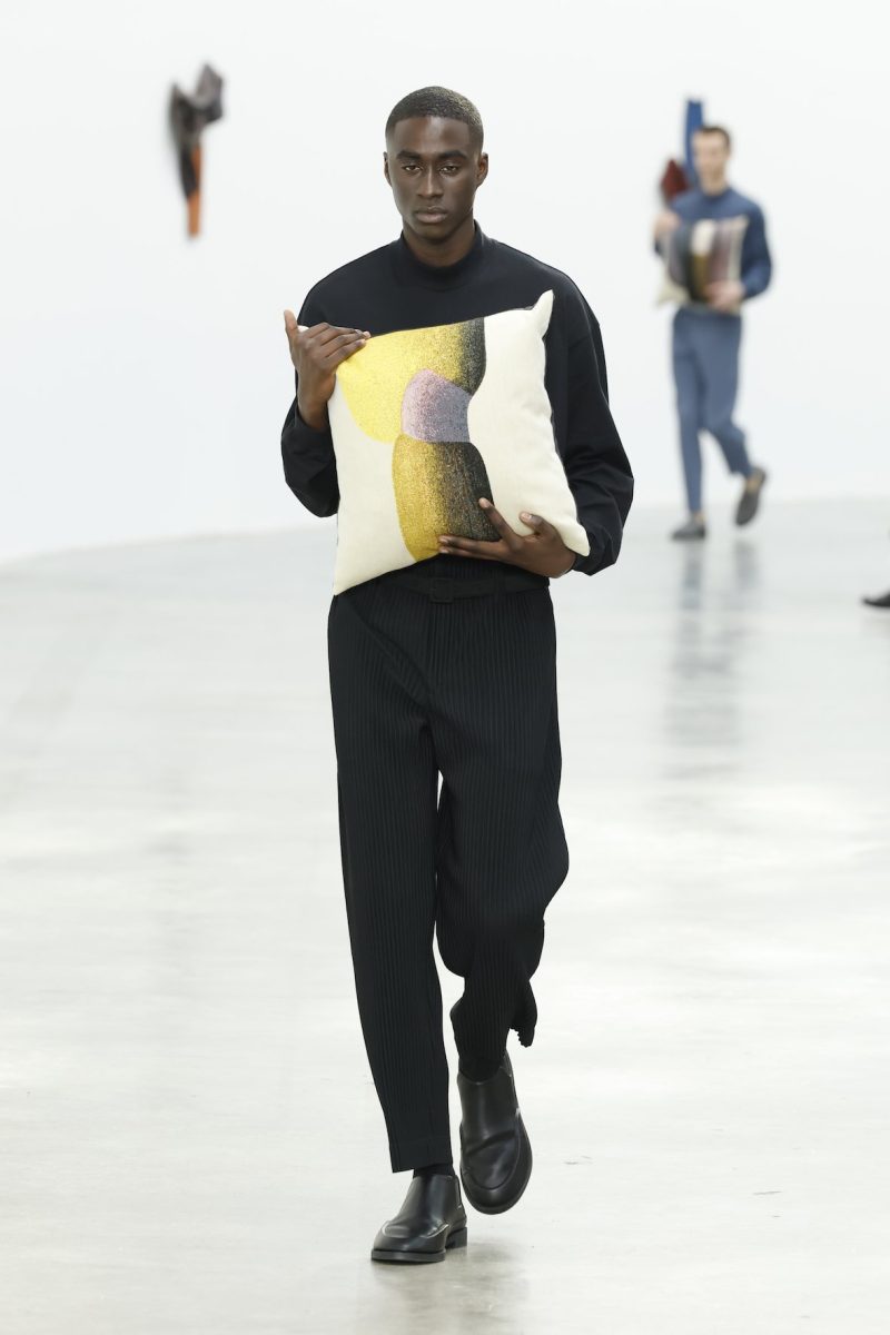 Paris Fashion Week: sfumature di rosa Paris Fashion Week: sfumature di rosa