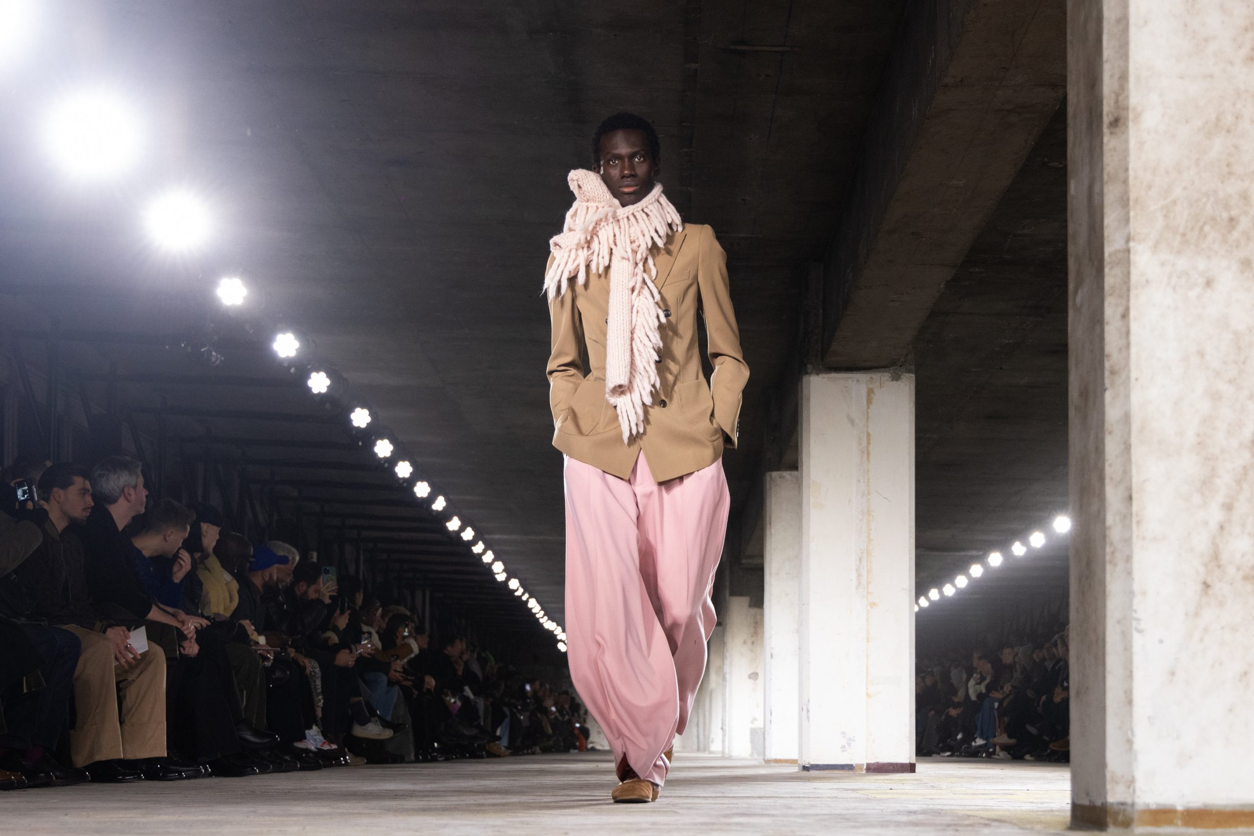Paris Fashion Week: sfumature di rosa