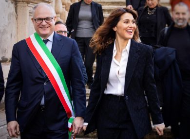 Fallito l’esperimento Schlein il Pd ha una nuova «fiamma»: Paola Cortellesi