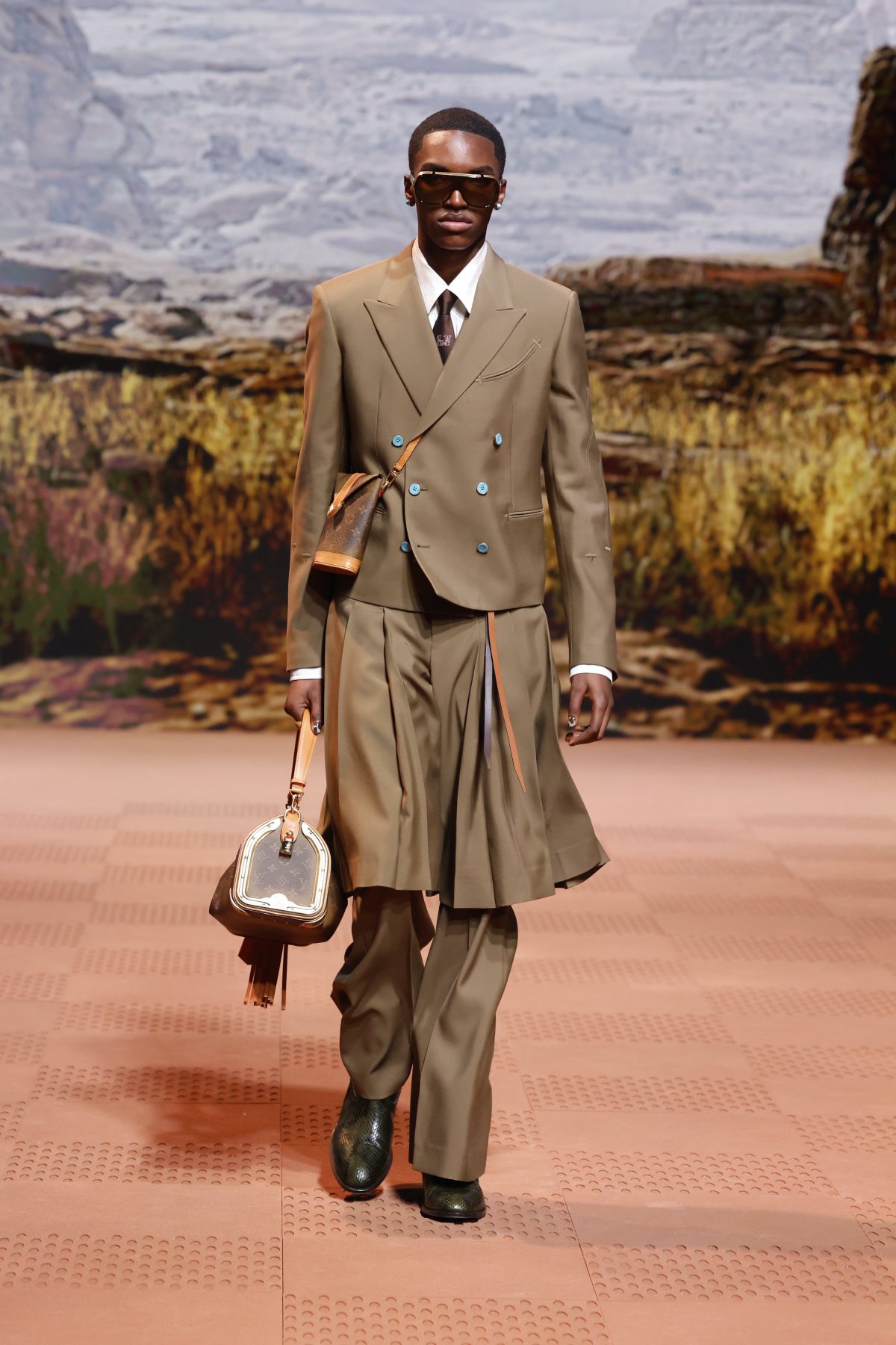 Galleria foto 'Paris Fashion Week: il Far West di Louis Vuitton' - foto 7