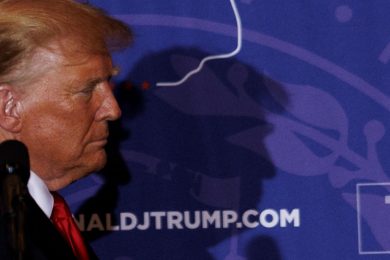 La vittoria di Trump in Iowa scatena bugie e paure della sinistra