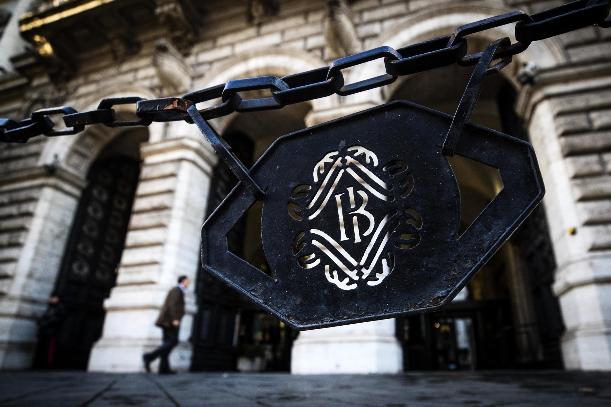 Allarme Bankitalia, attese negative per le imprese ed export in calo