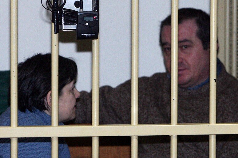 Strage di Erba: inizierà il 1 marzo il processo di revisione per Rosa e Olindo Strage di Erba: inizierà il 1 marzo il processo di revisione per Rosa e Olindo