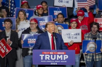 La questione dei presunti video sexy di Trump va spiegata bene