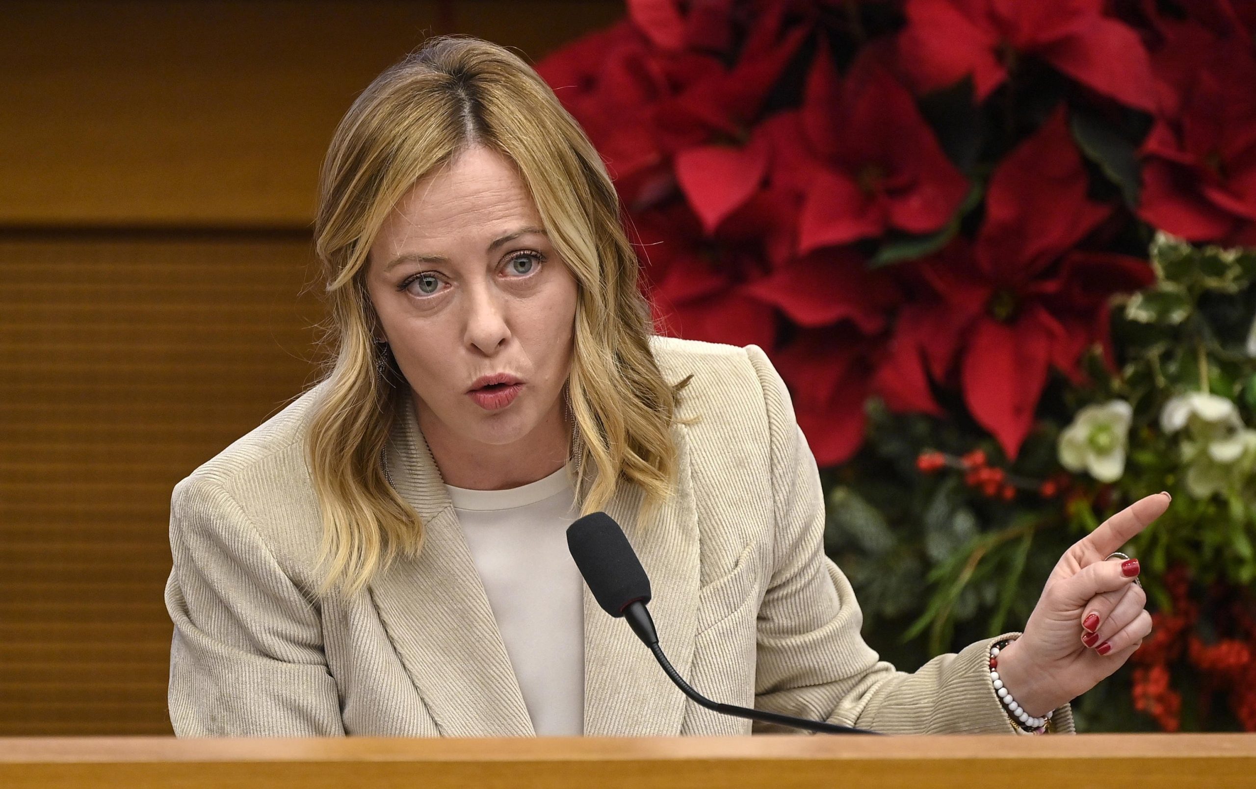 Meloni: “Non sono ricattabile” e mette a tacere gli allarmisti