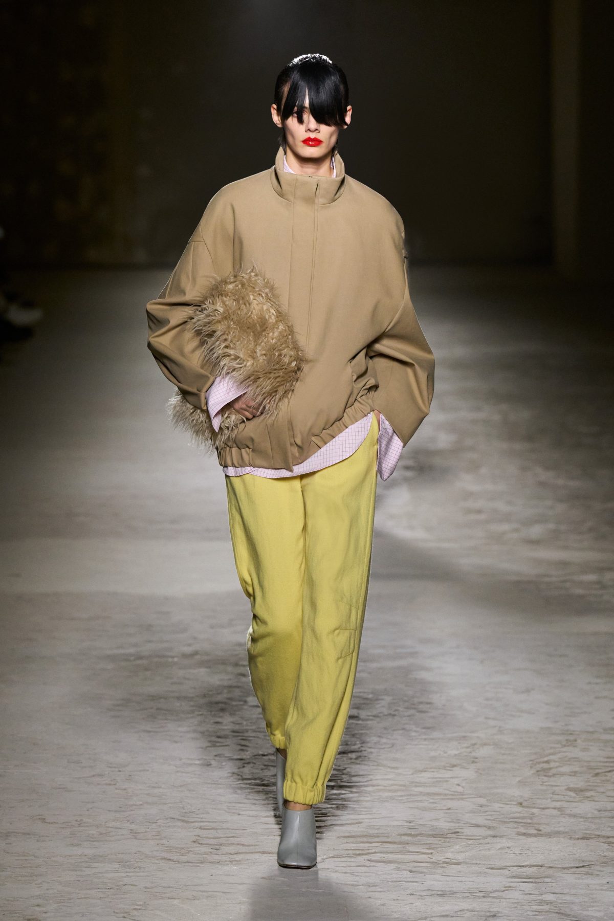 Galleria foto 'Paris Fashion Week, denim e pelle protagonisti in passerella' - foto 16