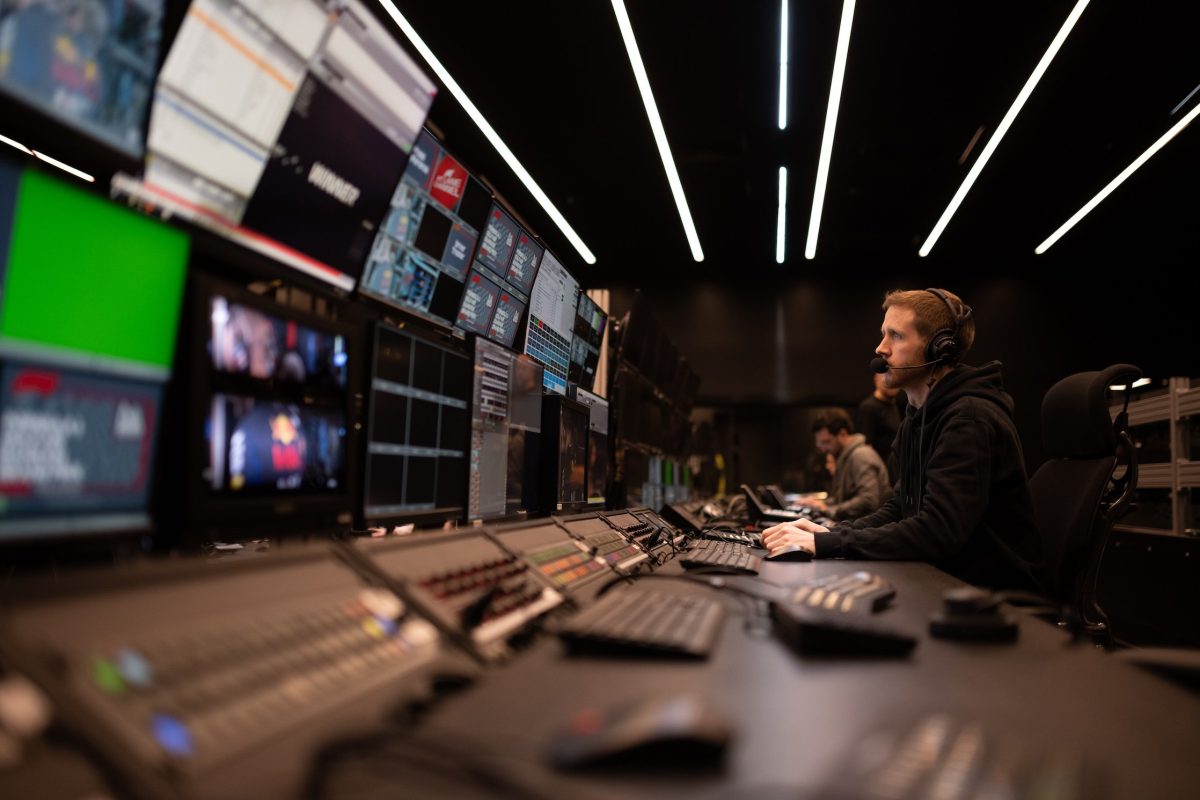 Galleria foto 'Il lato nascosto della Formula 1, dove nascono le immagini e il brivido della corsa' - foto 8