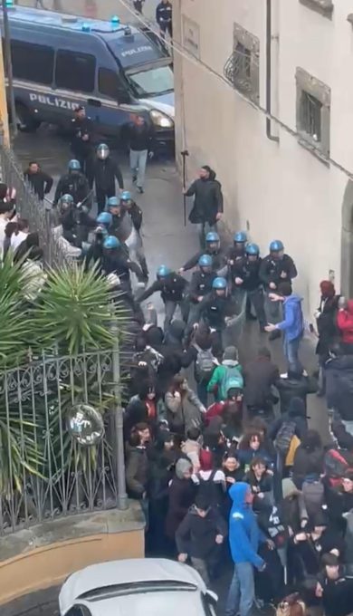 A Pisa la Polizia ha sbagliato, come oggi certi criticoni anti-divisa