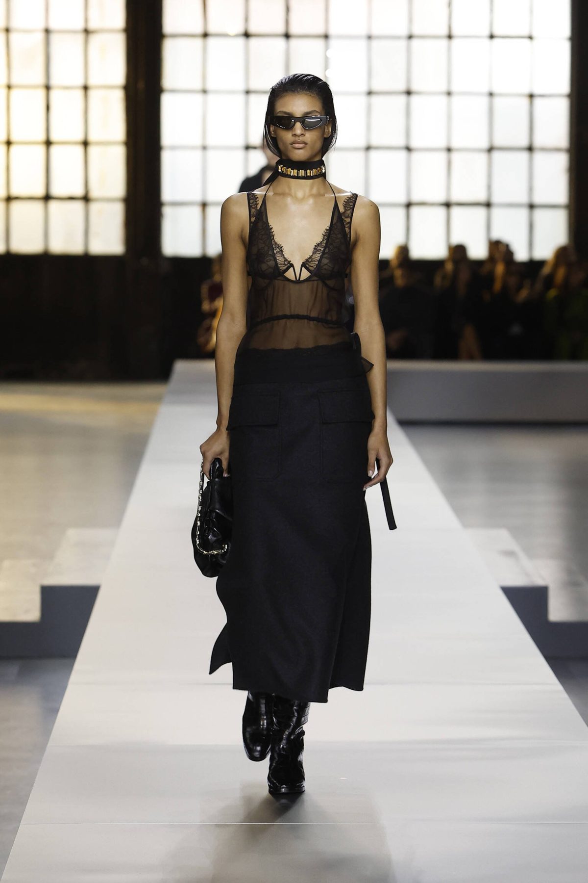 Galleria foto 'Milano Fashion Week: la femminilità razionale di Gucci' - foto 6